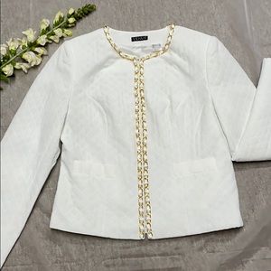 VENUS Blazer w gold trim around neck & front